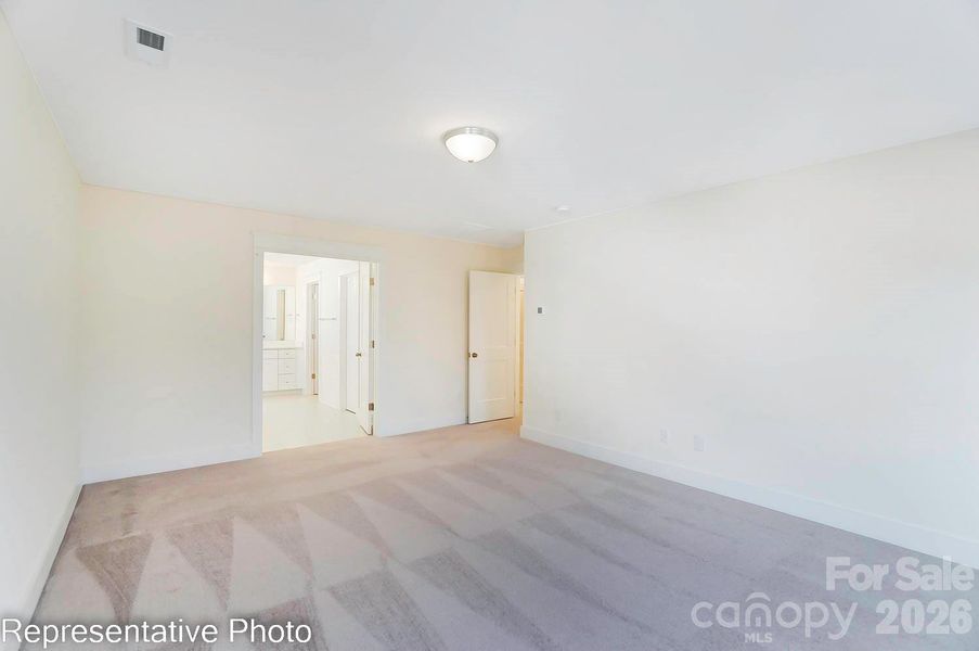 Spacious, unfurnished interior of a new home in Enclave at Riverdale, Huntersville (Image 29).