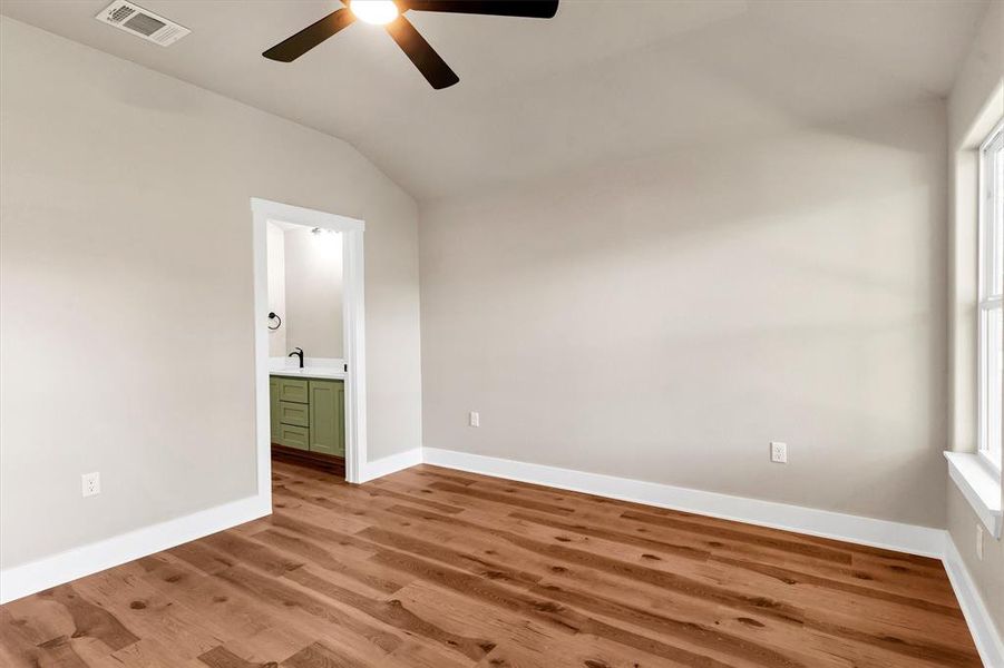 Spacious, unfurnished interior of a new home in , Granbury (Image 12). Spacious, unfurnished interior of a new home in , Granbury (Image 12).