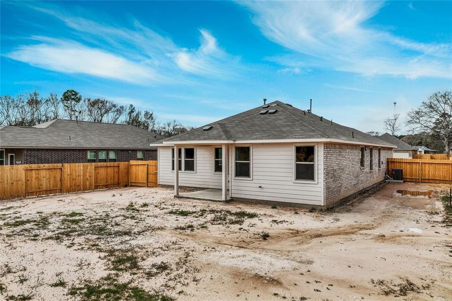 Image 30 of a home in Splendora Fields.