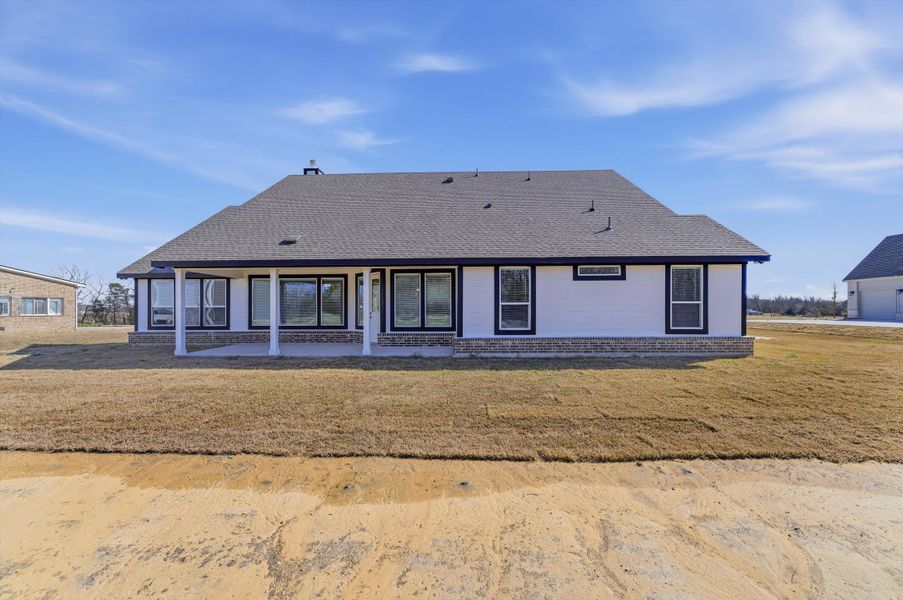 Exterior details and patio area of a home in Terra Escalante, Blue Ridge (Image 4).