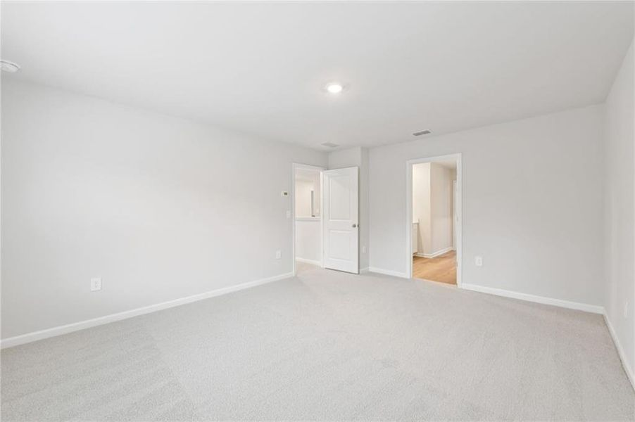 Spacious, unfurnished interior of a new home in Preserve at Mountain Creek, Pendergrass (Image 43). Spacious, unfurnished interior of a new home in Preserve at Mountain Creek, Pendergrass (Image 43).