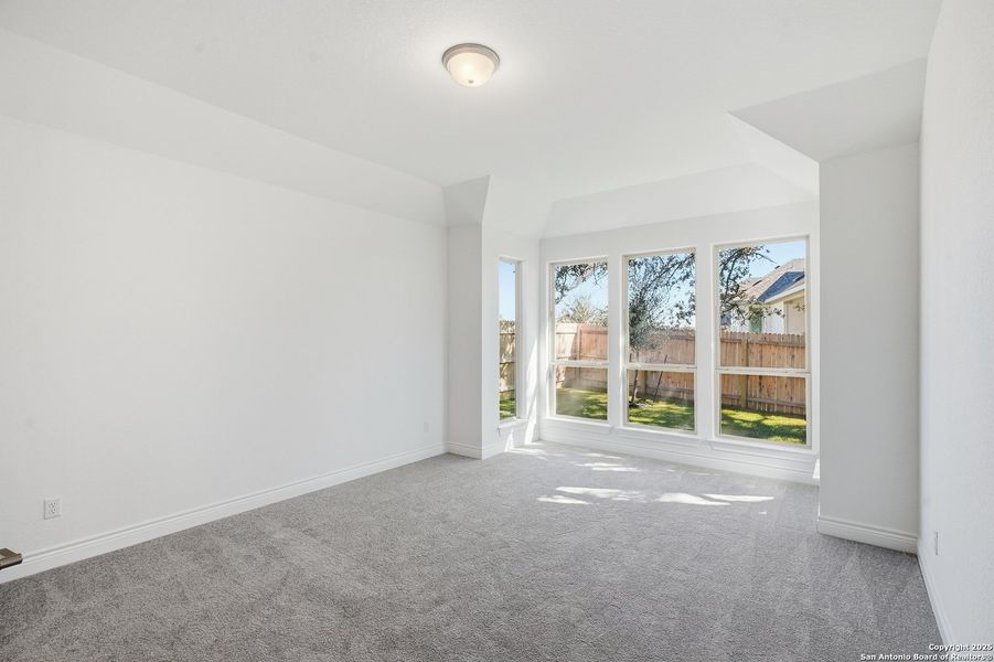 Spacious, unfurnished interior of a new home in Bison Ridge, San Antonio (Image 29). Spacious, unfurnished interior of a new home in Bison Ridge, San Antonio (Image 29).