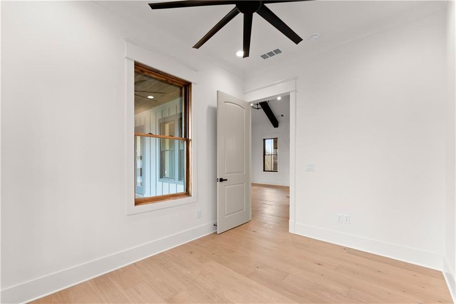 Spacious, unfurnished interior of a new home in , Gainesville (Image 45).