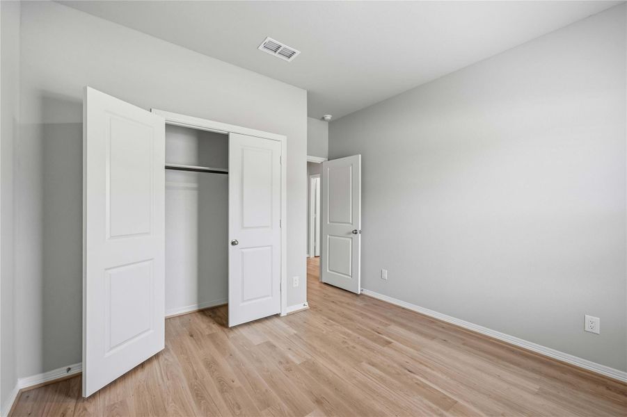 Spacious, unfurnished interior of a new home in , Houston (Image 20).