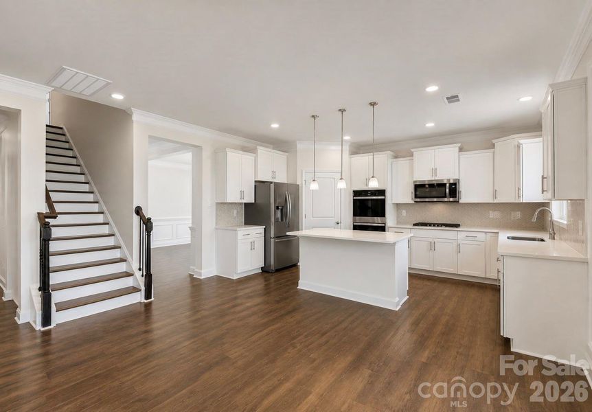 BREAKFAST/KITCHEN