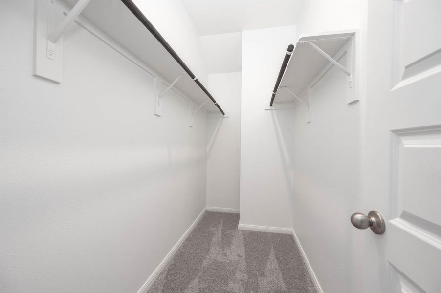 Walk-in closet. Walk-in closet.