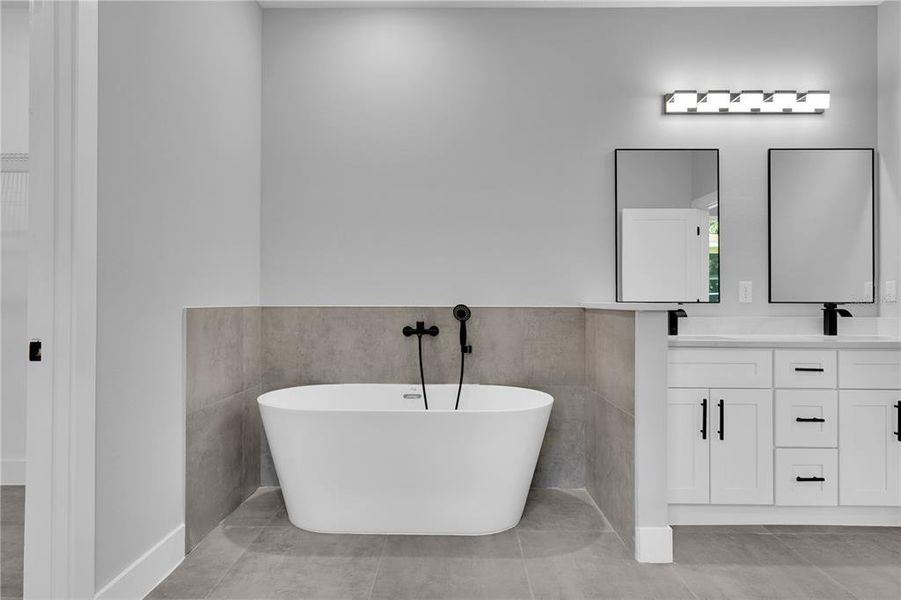 Furnished interior view inside a new home in , Port Charlotte (Image 6).