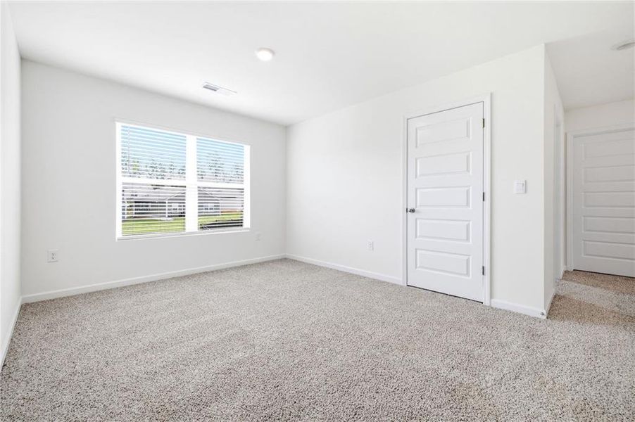 Spacious, unfurnished interior of a new home in Twin Lakes, Hoschton (Image 22).