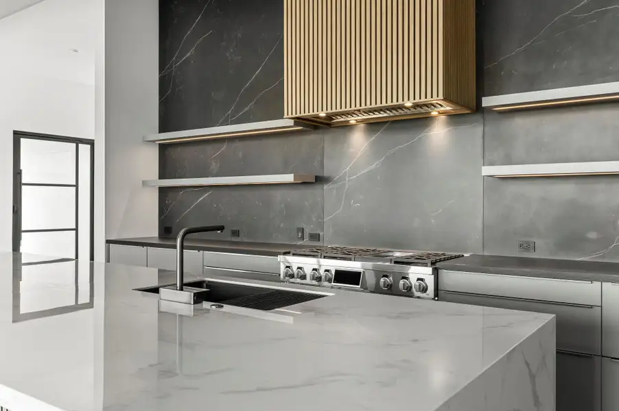 Image 40 of a home in .