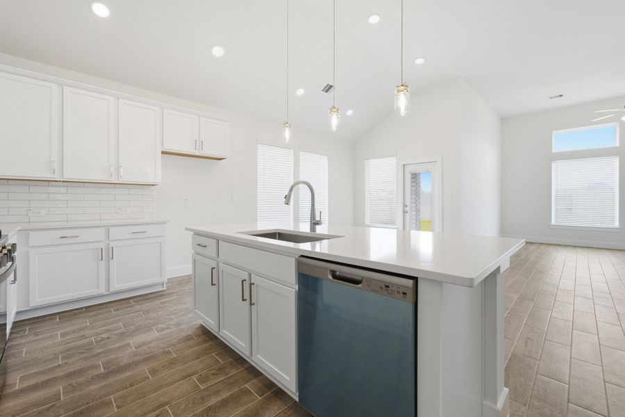 Furnished interior view inside a new home in Ashland, Angleton (Image 11).