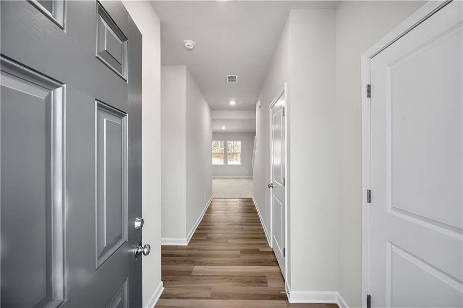 Spacious, unfurnished interior of a new home in Avery Ridge, Gainesville (Image 20).