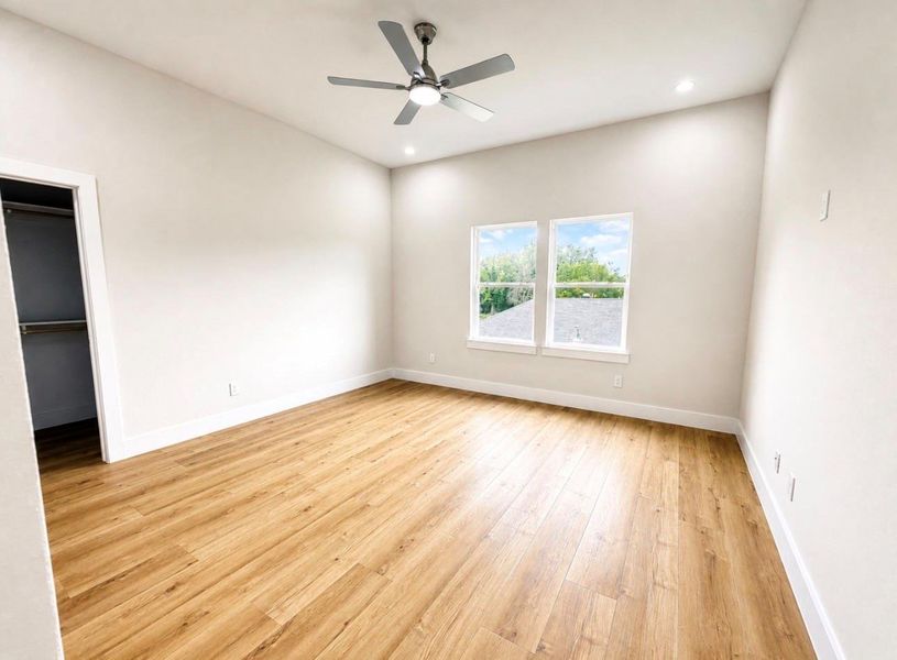 Spacious, unfurnished interior of a new home in , Houston (Image 18).