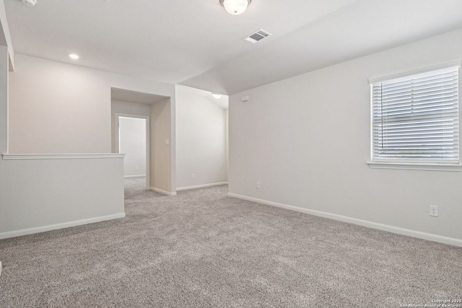 Spacious, unfurnished interior of a new home in Remington Ranch, San Antonio (Image 33). Spacious, unfurnished interior of a new home in Remington Ranch, San Antonio (Image 33).