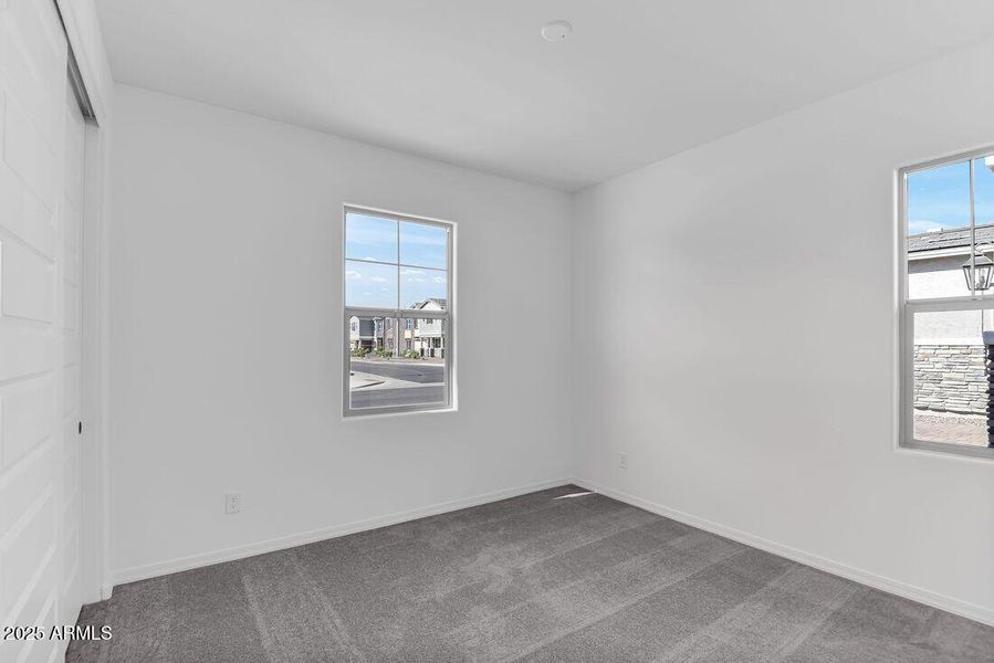 3817 S Tulip - Ready Now