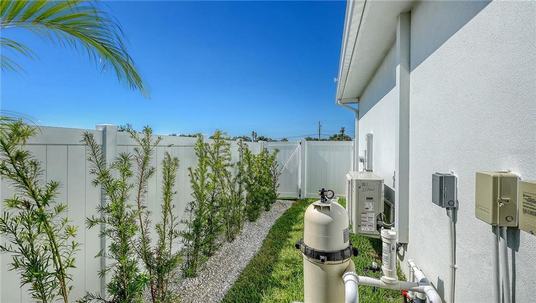 Exterior details and patio area of a home in , Bradenton (Image 40).