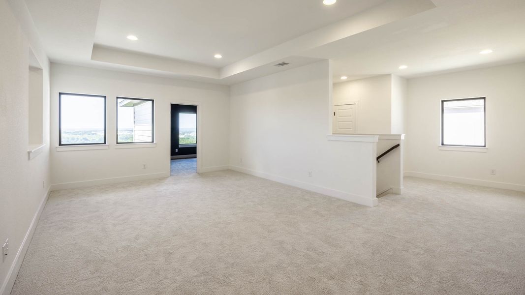 Spacious, unfurnished interior of a new home in Santa Rita Ranch - Eldorado, Liberty Hill (Image 18).
