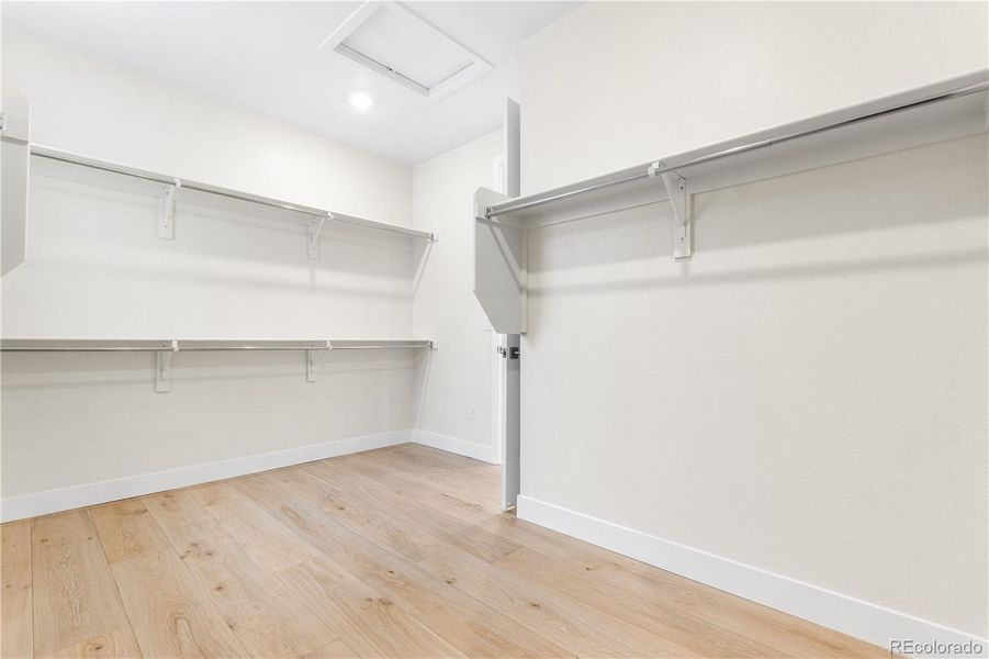 Spacious, unfurnished interior of a new home in Autograph at Lyric, Lone Tree (Image 39).