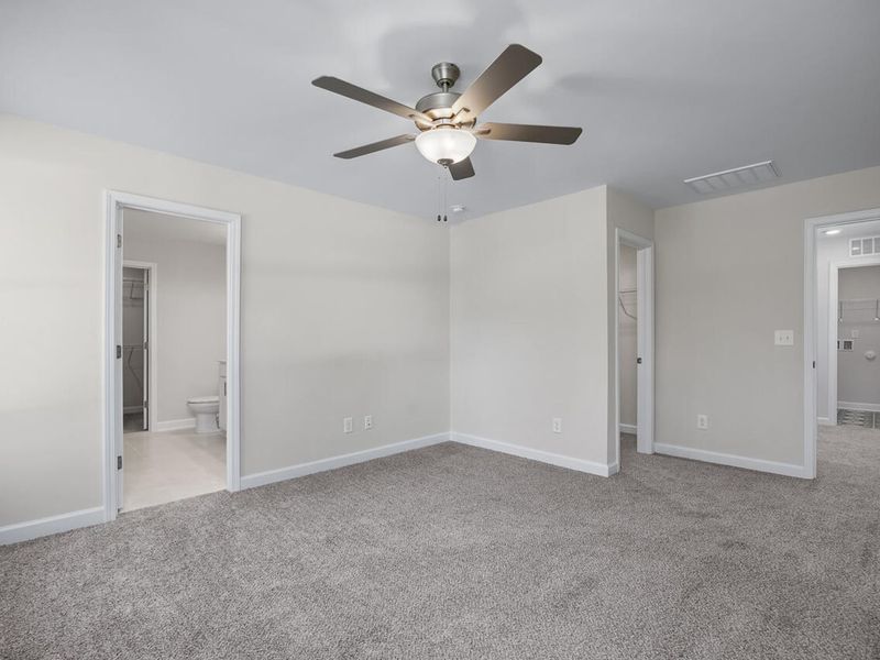 Spacious, unfurnished interior of a new home in Woodland Crossing, Zebulon (Image 19).