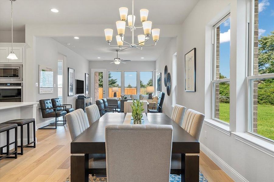 06-Finnian049 - dining 06-Finnian049 - dining