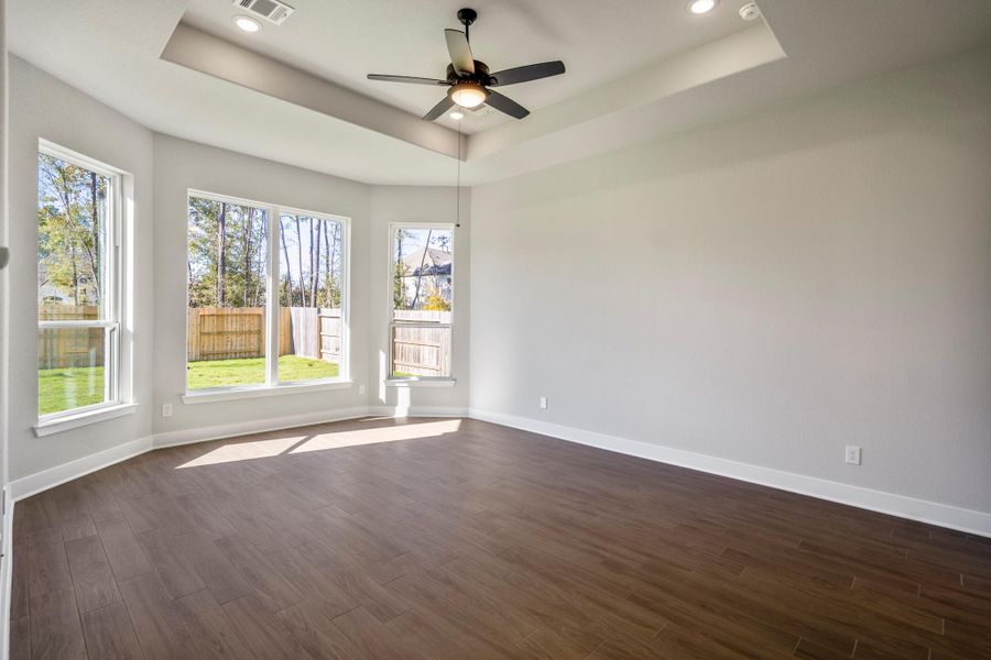 Spacious, unfurnished interior of a new home in Artavia 70′ Lots, Conroe (Image 20).