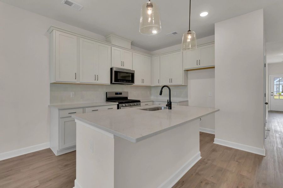 Similar Palmetto floorplan with Artisan Collection - Features and finishes may vary