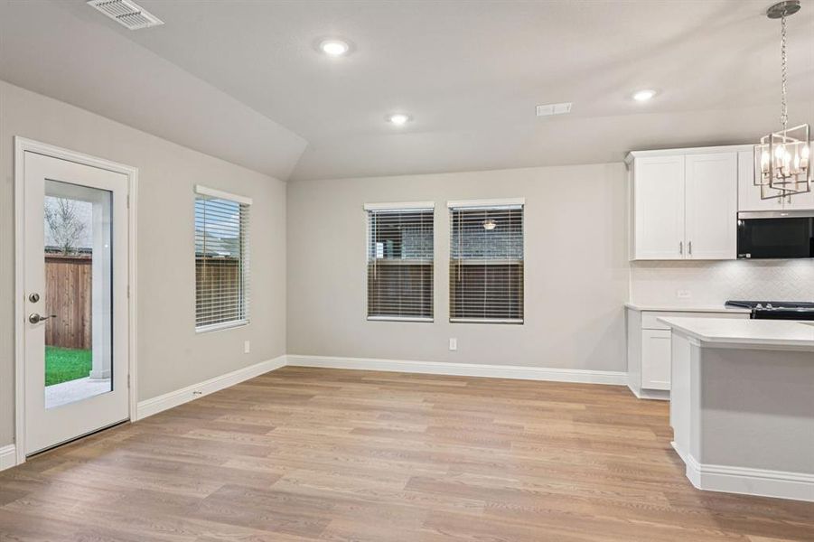 Spacious, unfurnished interior of a new home in Lakehaven - Signature Series, Farmersville (Image 24).