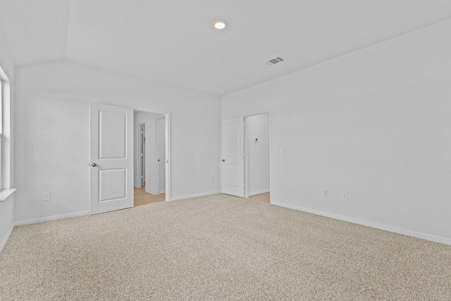 Spacious, unfurnished interior of a new home in Bar W Ranch, Leander (Image 17). Spacious, unfurnished interior of a new home in Bar W Ranch, Leander (Image 17).