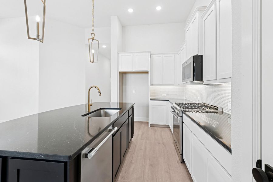 Furnished interior view inside a new home in Pomona 45' Homesites, Manvel (Image 6). Furnished interior view inside a new home in Pomona 45' Homesites, Manvel (Image 6).