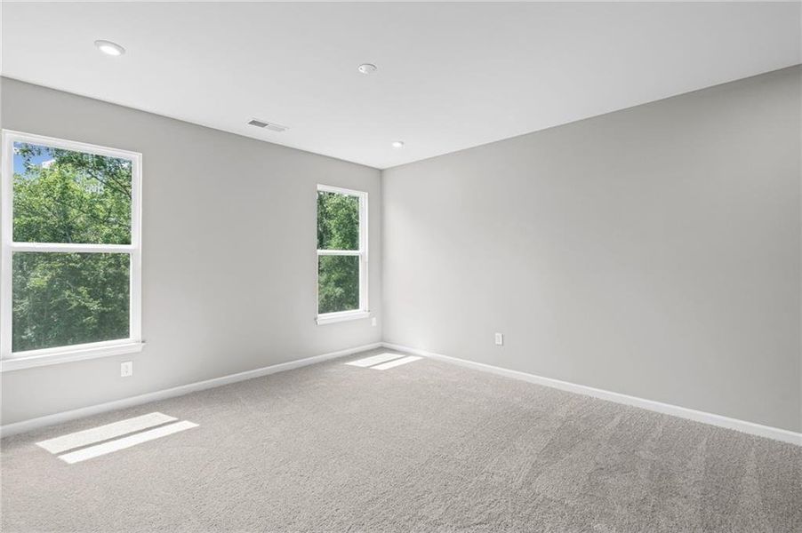 Spacious, unfurnished interior of a new home in Twin Lakes, Hoschton (Image 40).