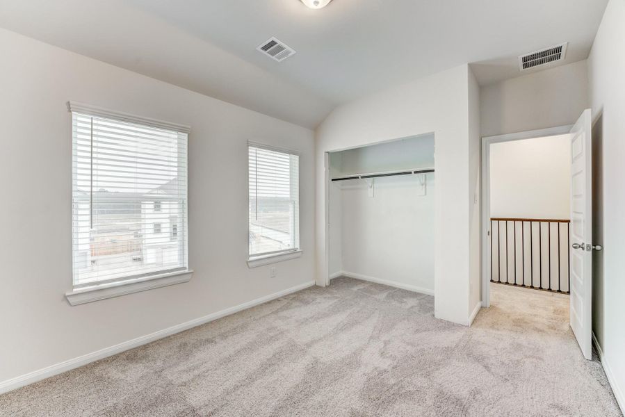 Spacious, unfurnished interior of a new home in Townsen Landing, Humble (Image 28).