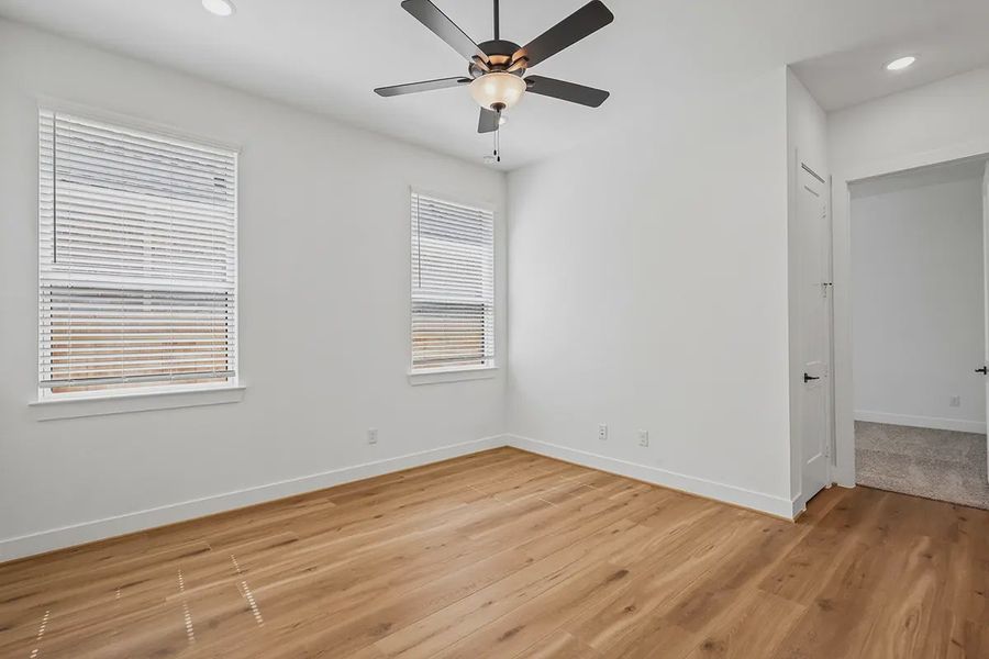Representative unfurnished interior of a home built from the Lynnbrook by Chesmar Homes in Wood Leaf Reserve, Tomball (Image 17). Representative unfurnished interior of a home built from the Lynnbrook by Chesmar Homes in Wood Leaf Reserve, Tomball (Image 17).