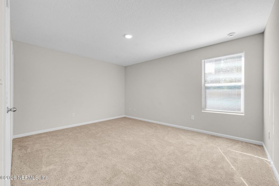Spacious, unfurnished interior of a new home in , Jacksonville (Image 29).