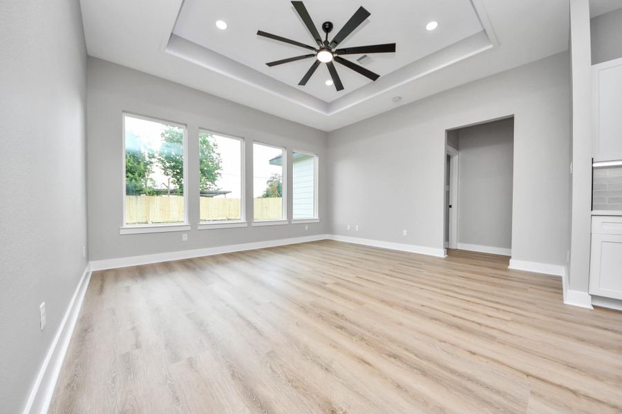 Spacious, unfurnished interior of a new home in , Pasadena (Image 30).