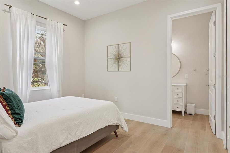 Furnished interior view inside a new home in , St. Cloud (Image 40).