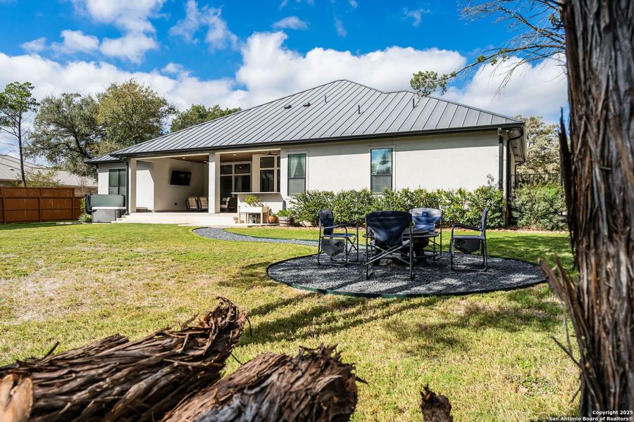 Exterior details and patio area of a home in , New Braunfels (Image 27).