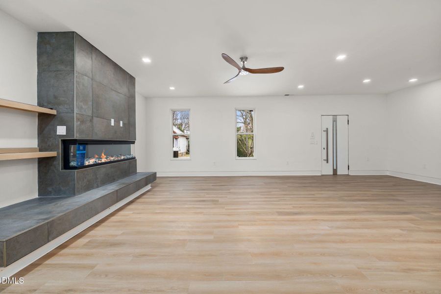 8-web-or-mls-DX3A1401 (2) 8-web-or-mls-DX3A1401 (2)