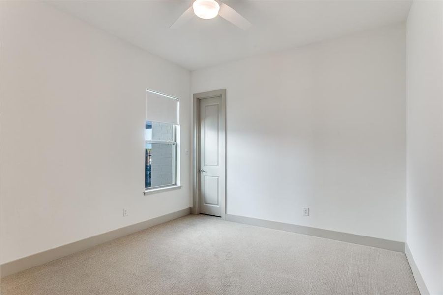 Spacious, unfurnished interior of a new home in , Aledo (Image 22).