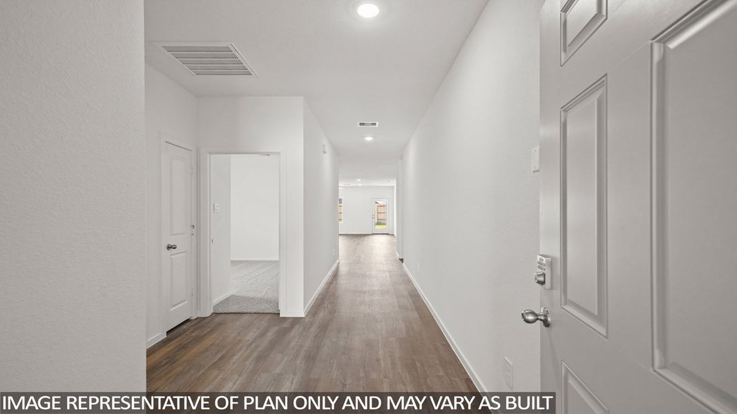 Representative unfurnished interior of a home built from the Harris by D.R. Horton in Sunterra Lakes, Brookshire (Image 12). Representative unfurnished interior of a home built from the Harris by D.R. Horton in Sunterra Lakes, Brookshire (Image 12).