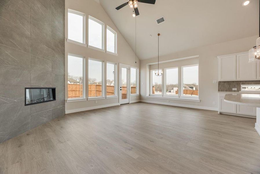 Spacious, unfurnished interior of a new home in Providence Cove, McKinney (Image 20).