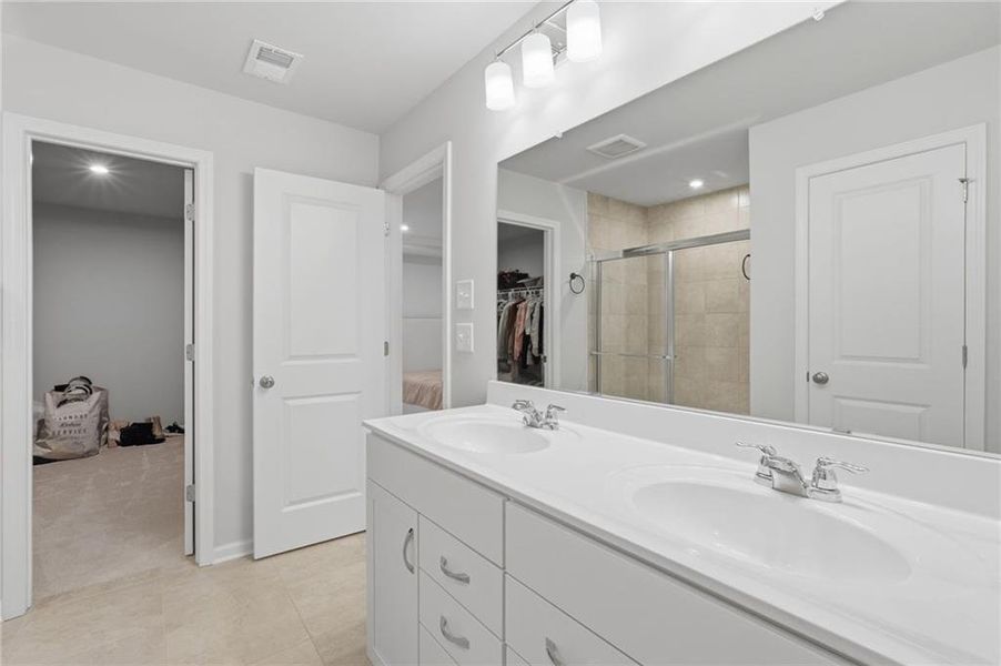Furnished interior view inside a new home in Berkeley Mill, Cumming (Image 31).