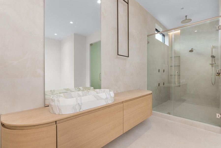 Master Bath HIS 3