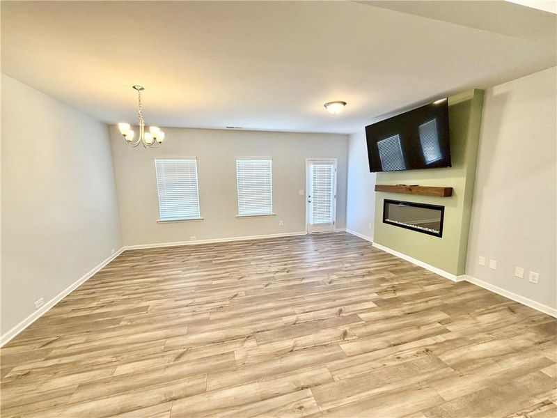 Spacious, unfurnished interior of a new home in , Cartersville (Image 9).