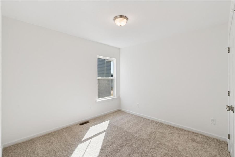 Spacious, unfurnished interior of a new home in Windsor, North Augusta (Image 18). Spacious, unfurnished interior of a new home in Windsor, North Augusta (Image 18).