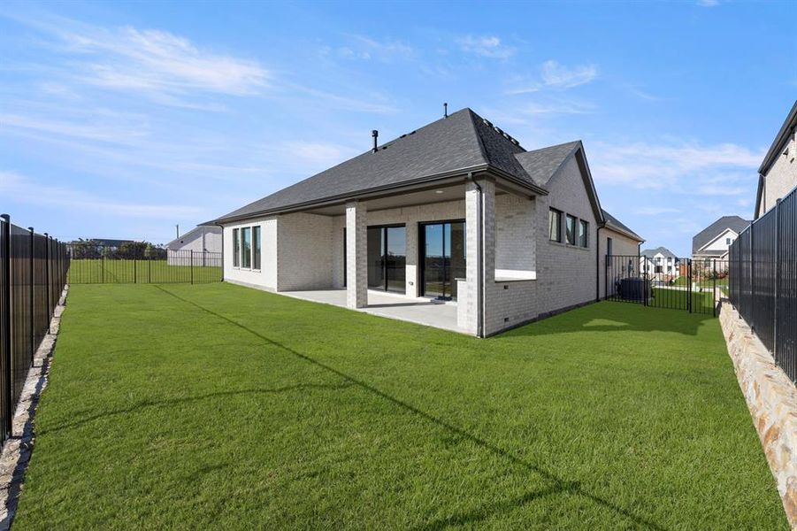 26. 3103 Bexar - Back