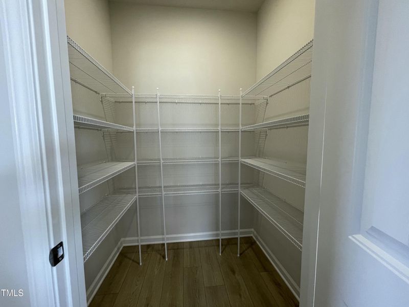 20250823_200828326_iOS