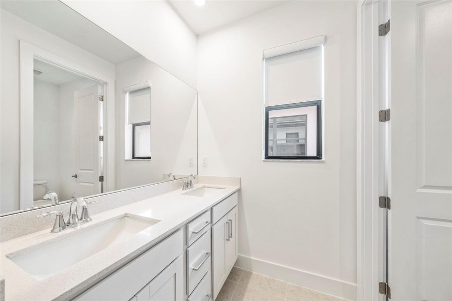 Furnished interior view inside a new home in , Pembroke Pines (Image 5).