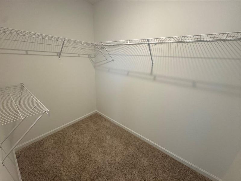 Spacious, unfurnished interior of a new home in Laurelwood, Douglasville (Image 22).