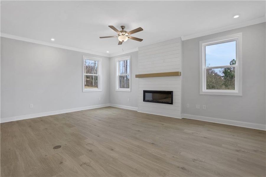 Spacious, unfurnished interior of a new home in Acacia, Cumming (Image 32).