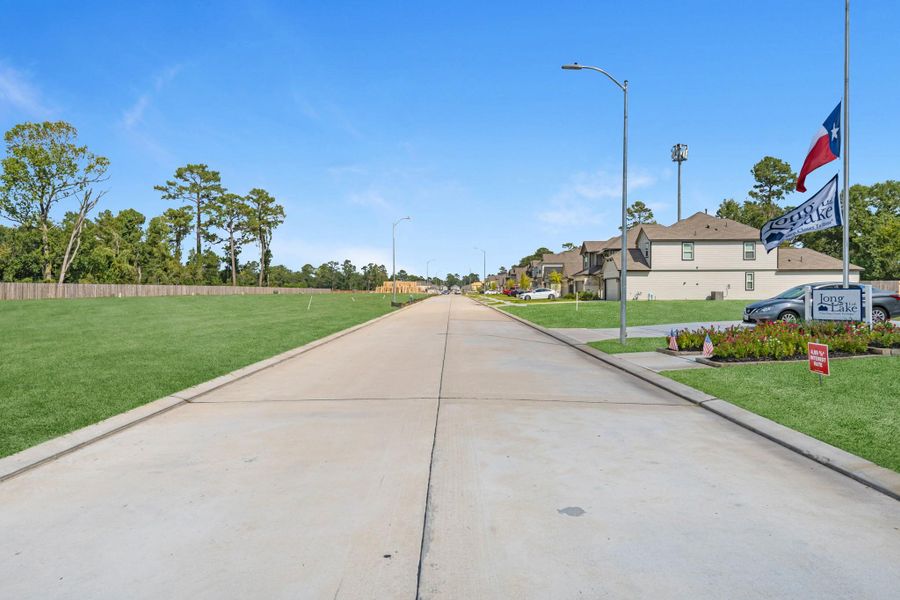 Image 4 of a home in Cypresswood Landing.