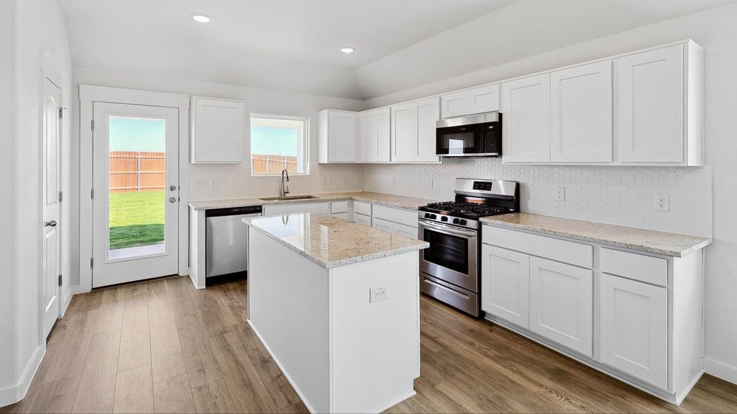 Representative furnished interior of a home built from the Horizon by Brightland Homes in Mostyn Springs, Magnolia (Image 7).